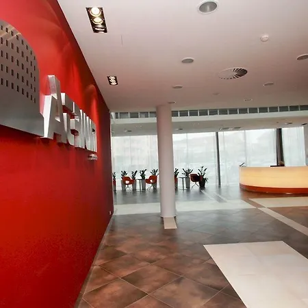 Orea Atrium 4*